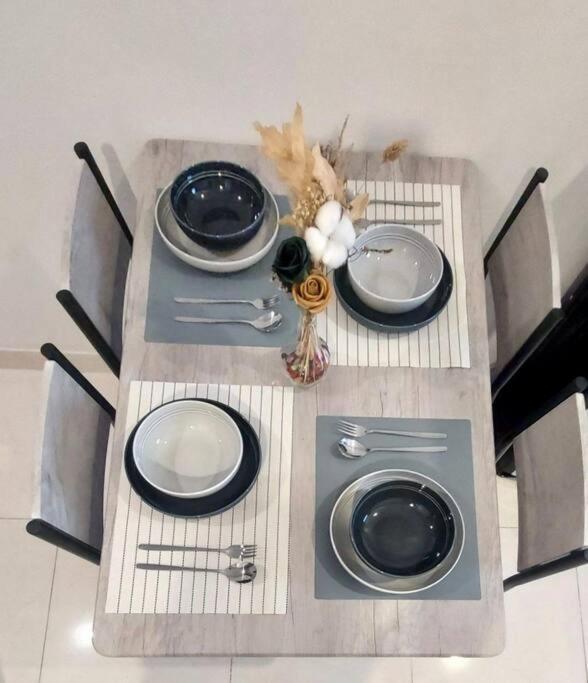 2 Bed Room Apartment In West Yakarta Exterior foto